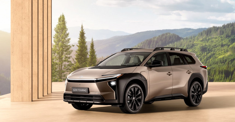 Nová Toyota bZ4X Touring: Elektromobil pro velká dobrodružství