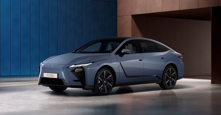 Přijďte na exkluzivní roadshow: Nový Lexus ES v Lexus Brno