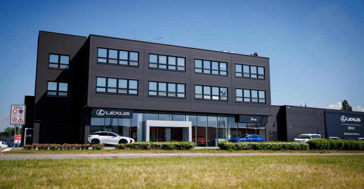 Lexus Brno na nové adrese: nahlédněte do nového showroomu